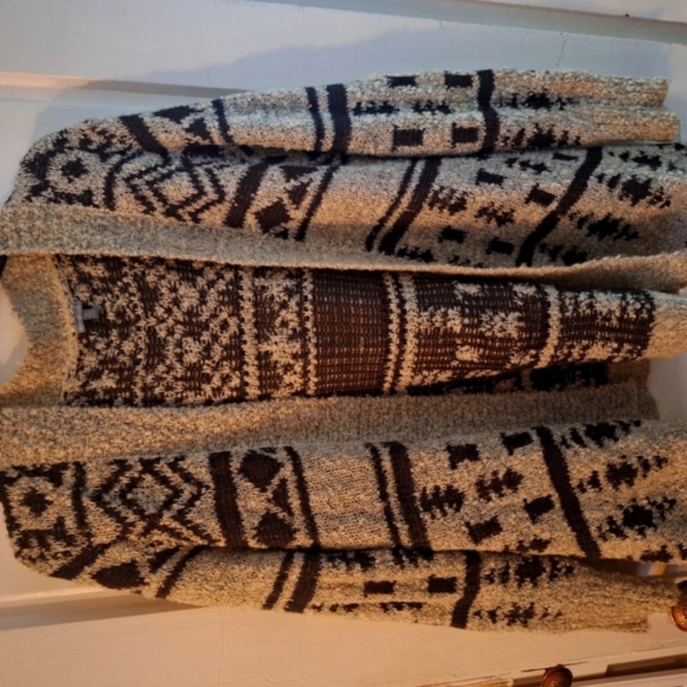 Cozy Patterned Cardigan